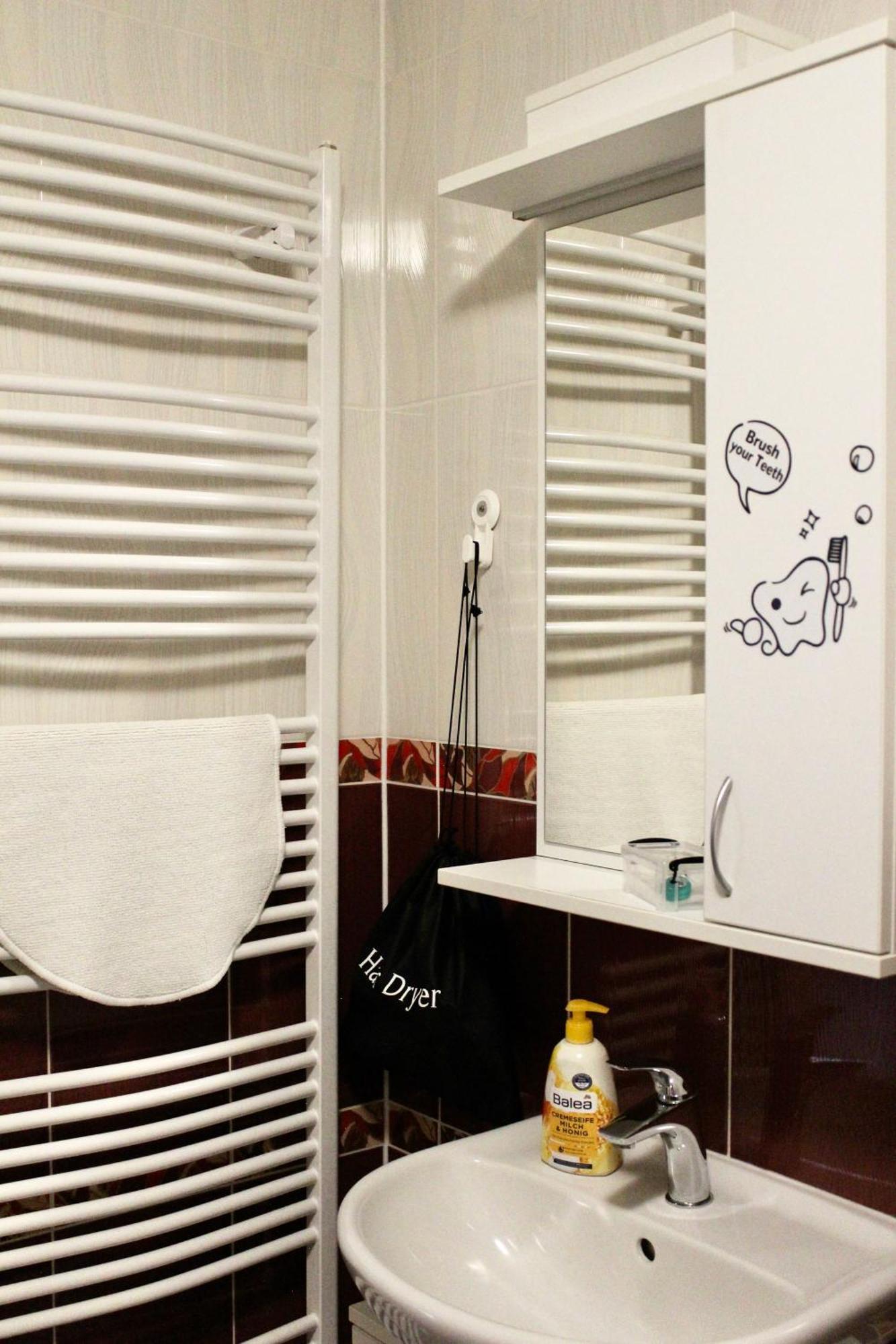 Apartments Verona Карлови Вари Екстериор снимка