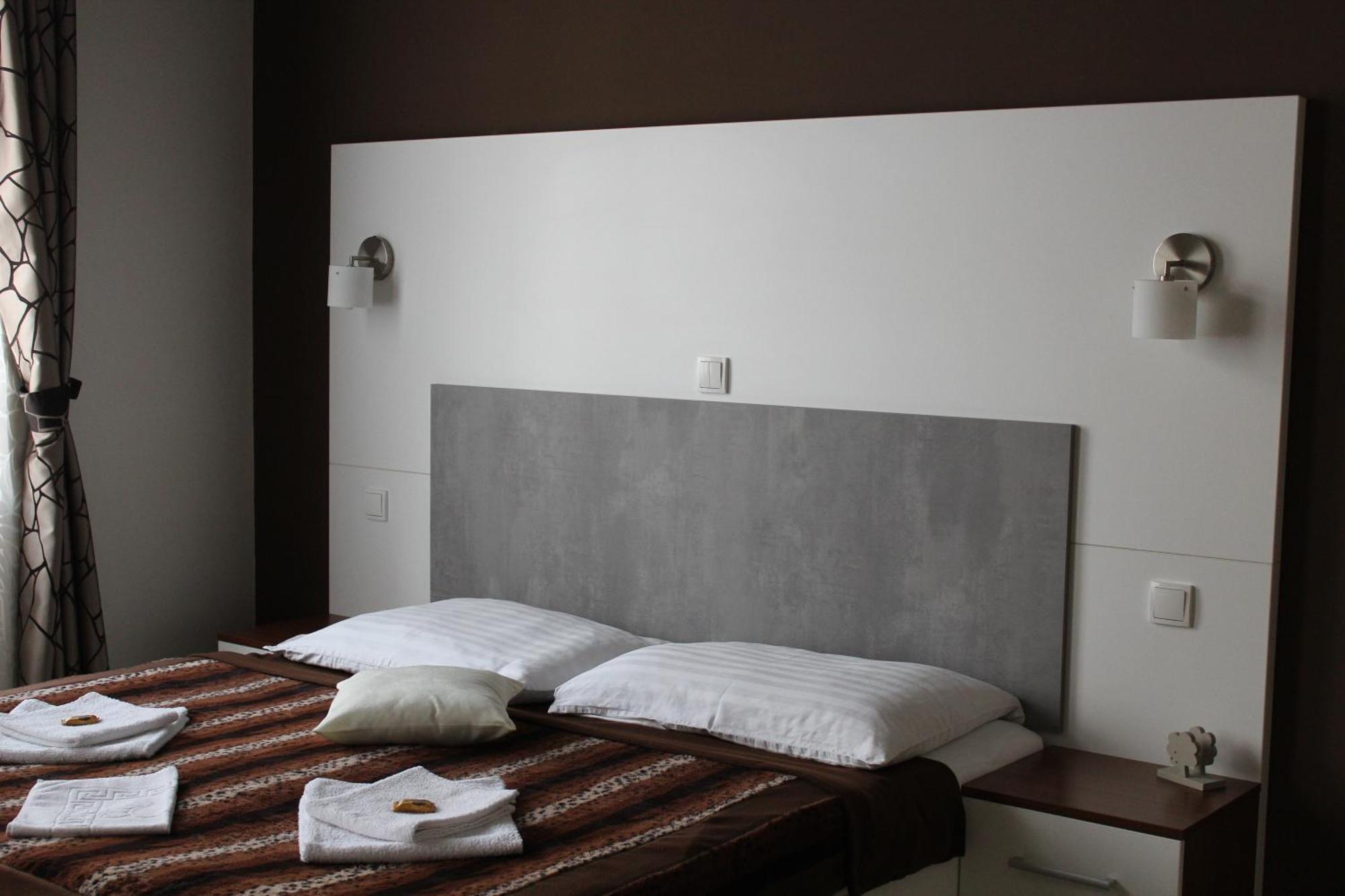 Apartments Verona Карлови Вари Екстериор снимка