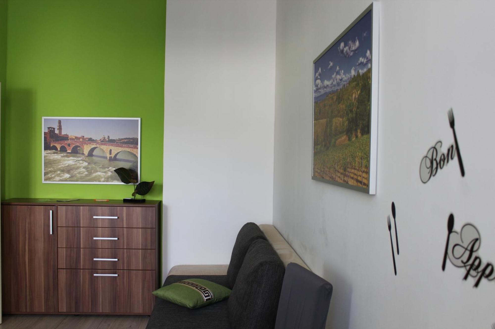 Apartments Verona Карлови Вари Екстериор снимка