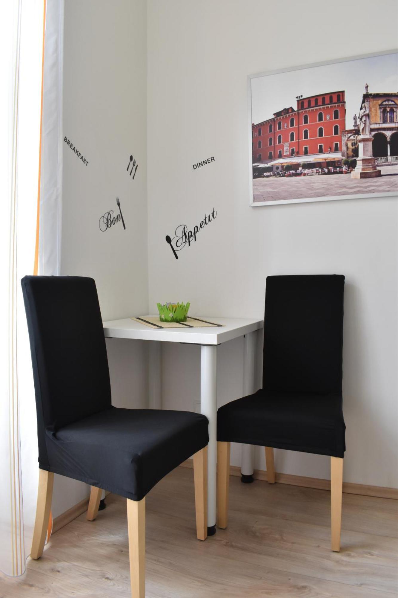 Apartments Verona Карлови Вари Екстериор снимка