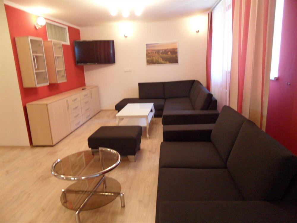 Apartments Verona Карлови Вари Екстериор снимка
